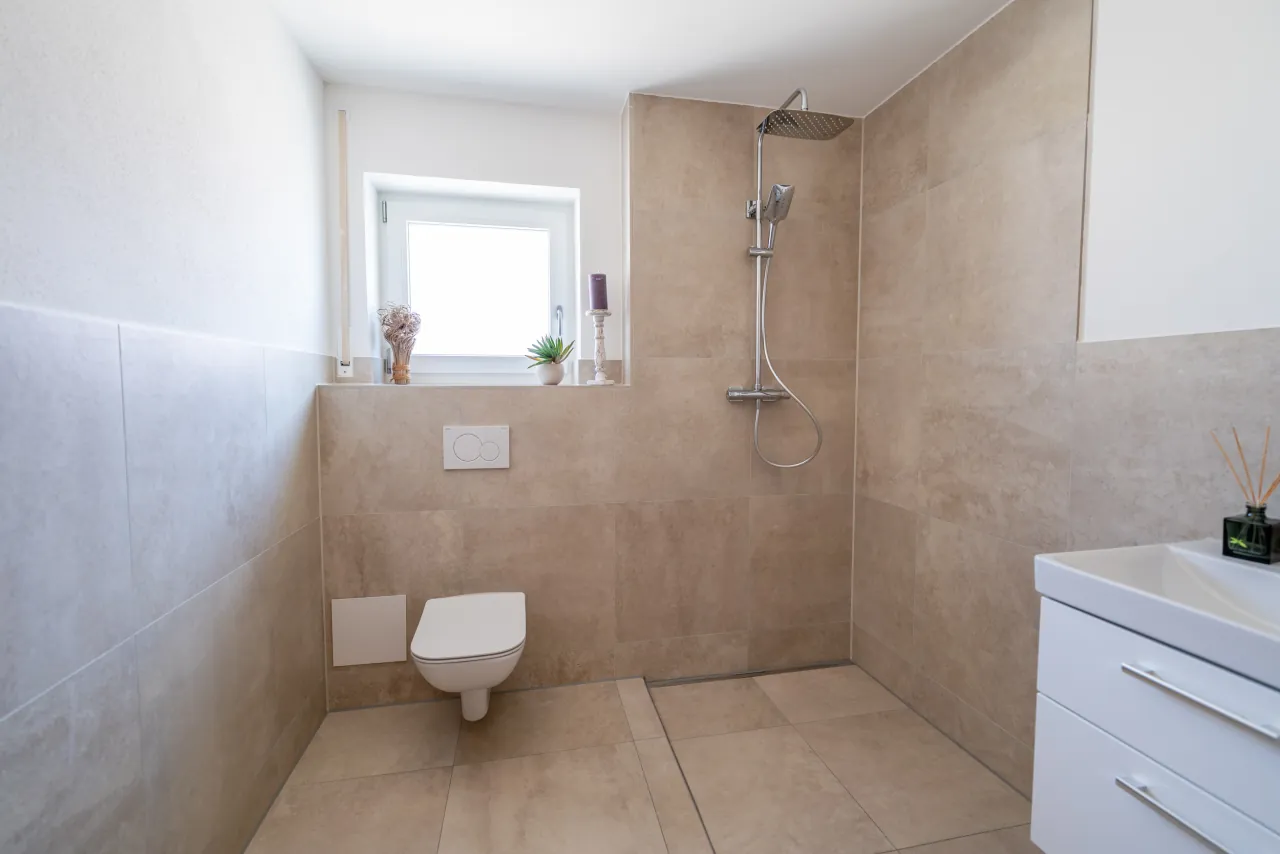 bauunternehmen erhard badezimmer beige
